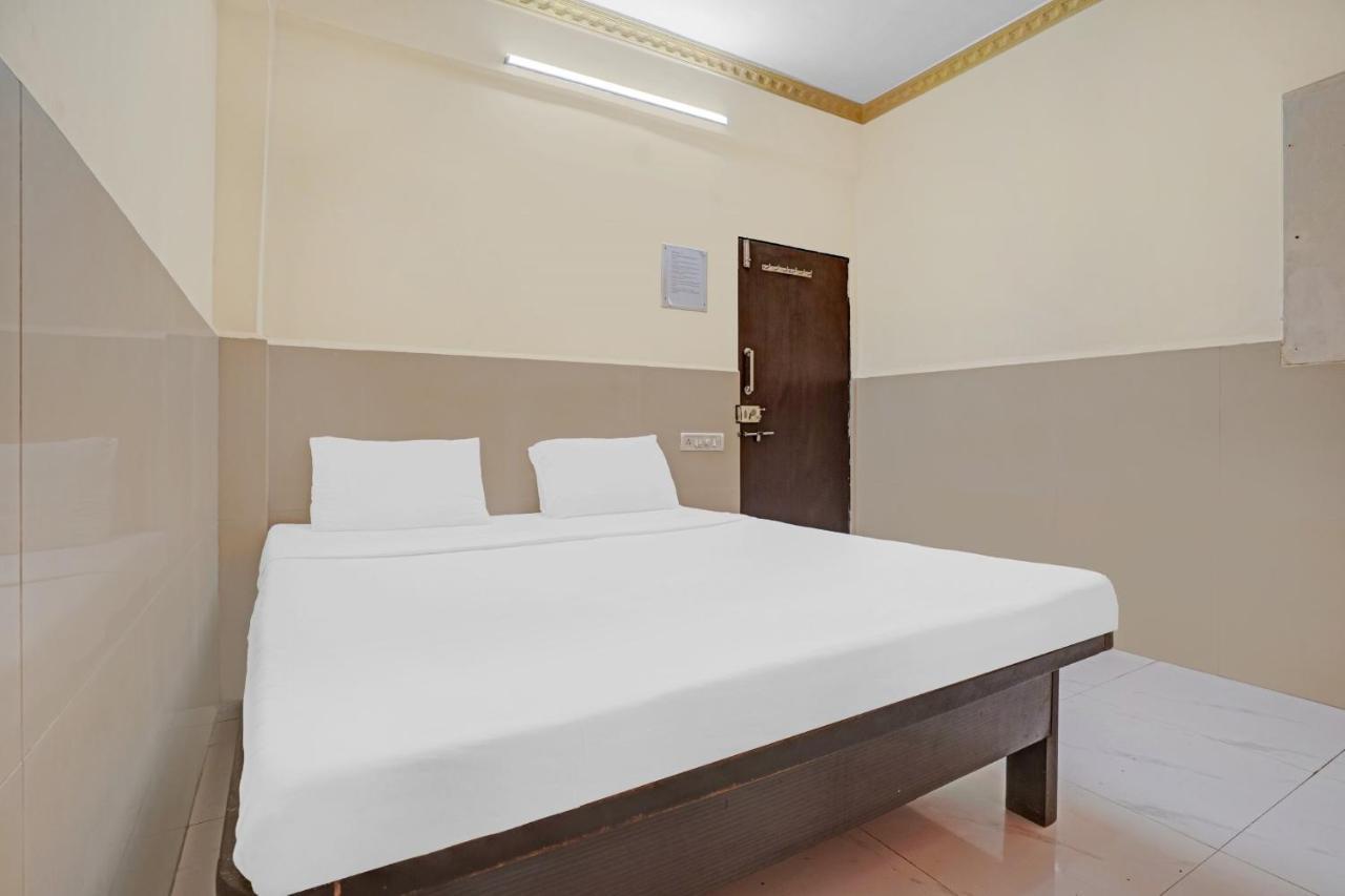 Spot On 81122 Alfa Lodge Mumbai Exterior foto
